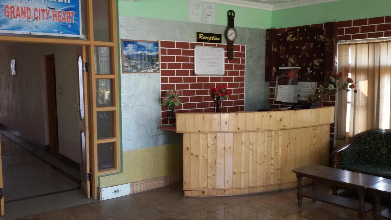 Hotel Grand City Heart Srinagar  Exterior photo