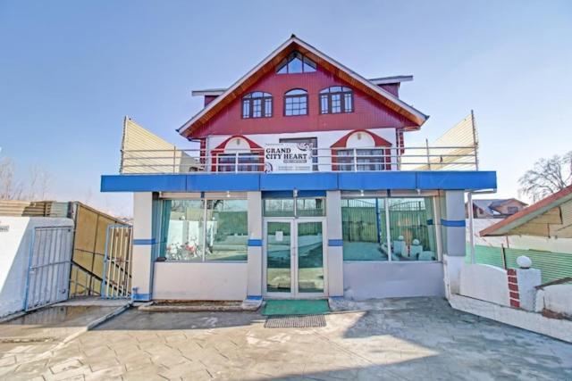 Hotel Grand City Heart Srinagar  Exterior photo